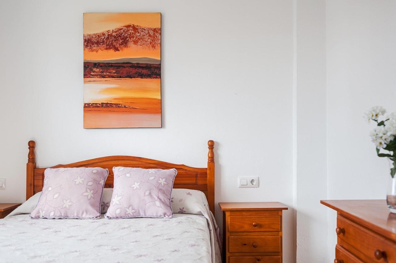 Apartamento Junto A La Playa En El Centro โกนิล เด ลาฟรอนเตรา ภายนอก รูปภาพ