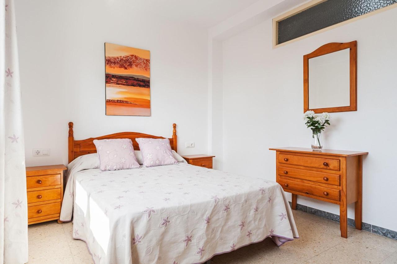 Apartamento Junto A La Playa En El Centro โกนิล เด ลาฟรอนเตรา ภายนอก รูปภาพ