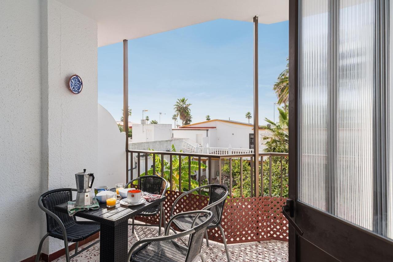 Apartamento Junto A La Playa En El Centro โกนิล เด ลาฟรอนเตรา ภายนอก รูปภาพ