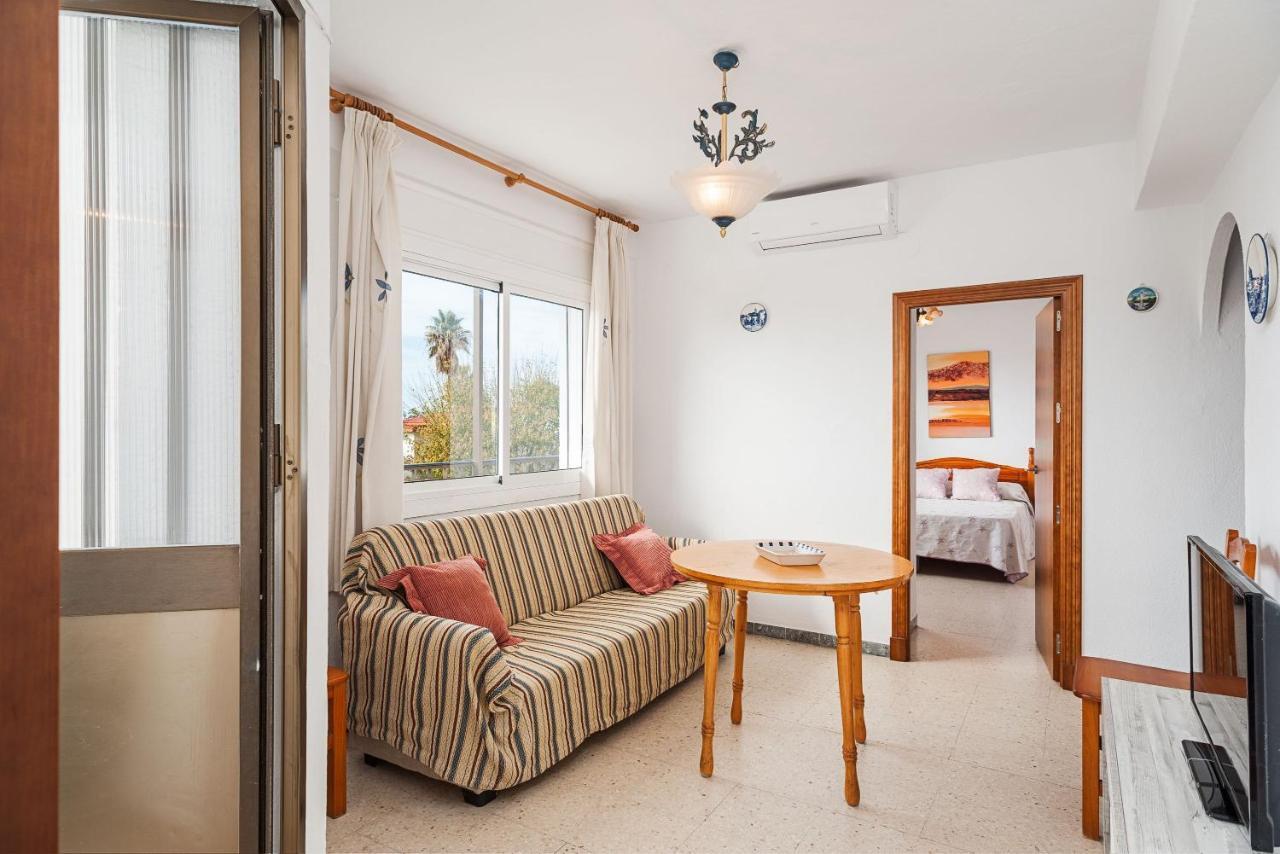 Apartamento Junto A La Playa En El Centro โกนิล เด ลาฟรอนเตรา ภายนอก รูปภาพ